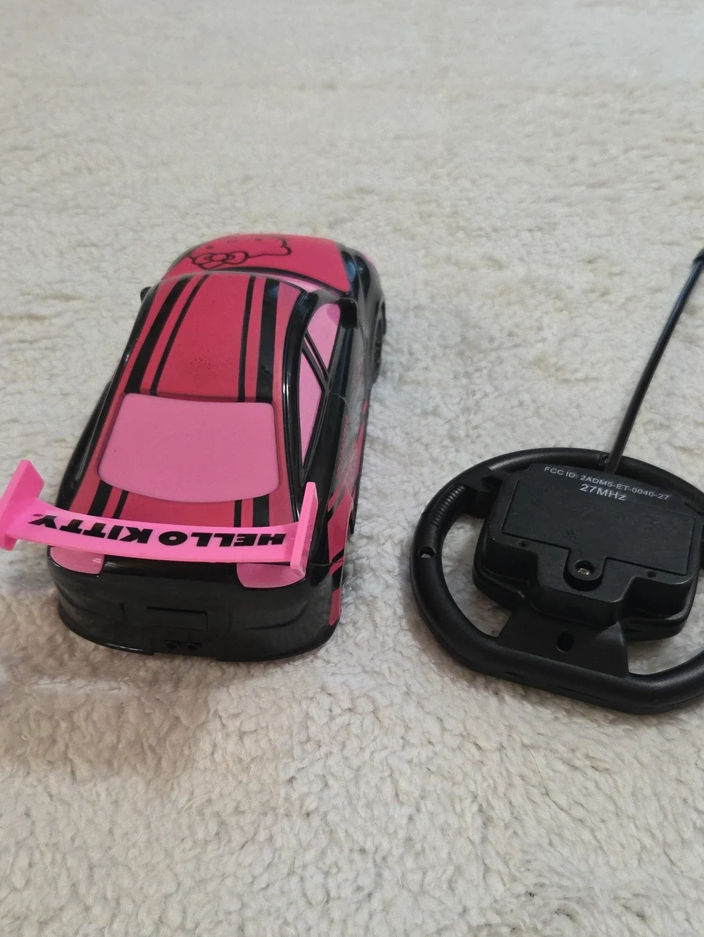 SANRIO HELLO KITTY REMOTE CONTROL CAR